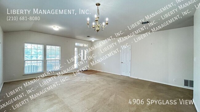 Foto del edificio - 4906 Spyglass View