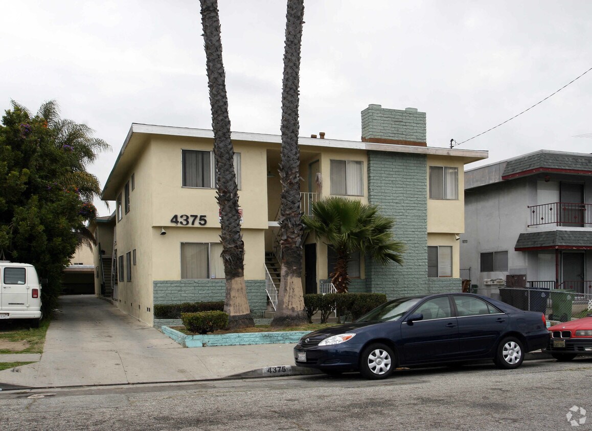 Building Photo - 4375 W 142nd St