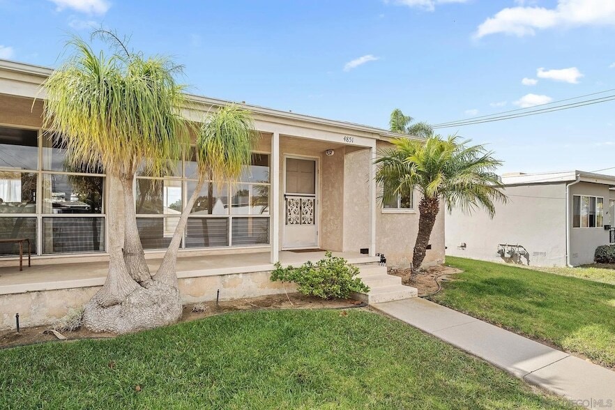 Foto principal - 4851 Iroquois Ave