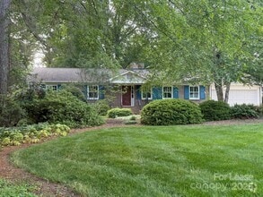Building Photo - 421 Blairmore Dr