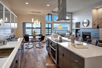 Building Photo - 2021 1st Ave