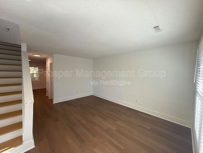 Photo - 258 Fleming Rd Townhome