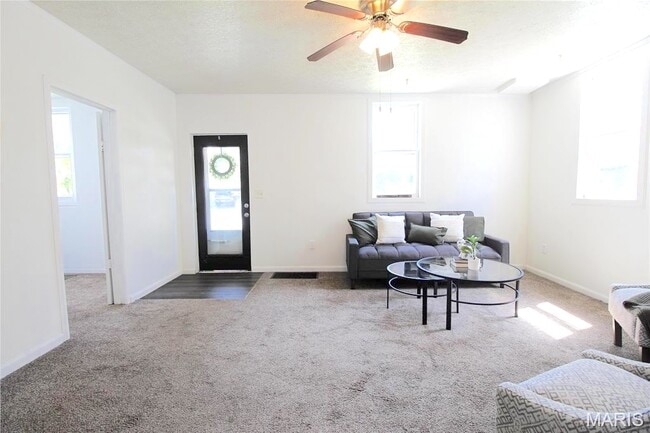 Foto del edificio - 413 N Center St