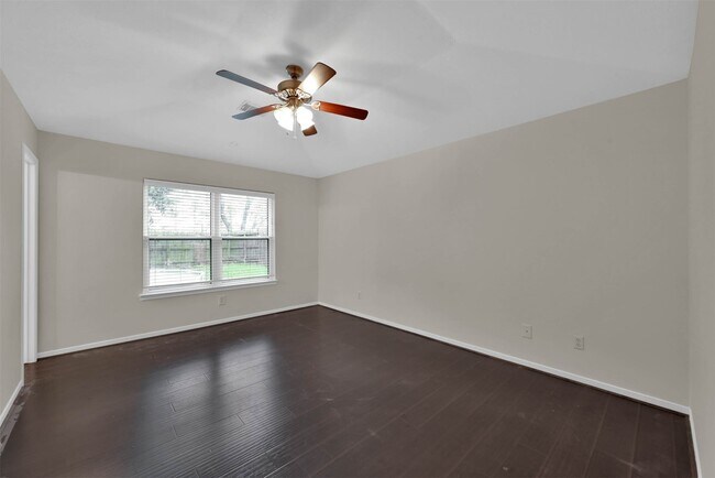 Foto del edificio - 24011 Pinecreek Point