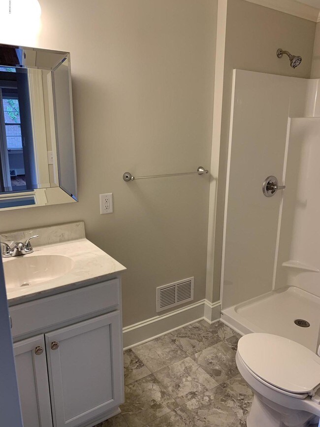1303 E Wright Rd Greenville Nc 27858 House For Rent In