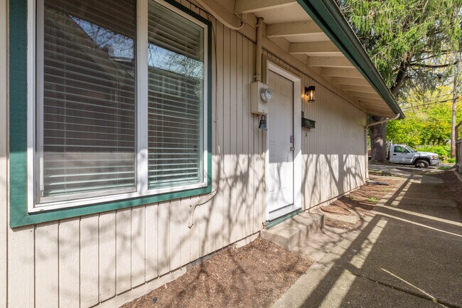 Foto del edificio - 2531 SE 27th Ave