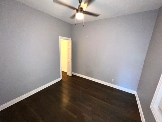 Foto del edificio - 3105 W Diversey Ave