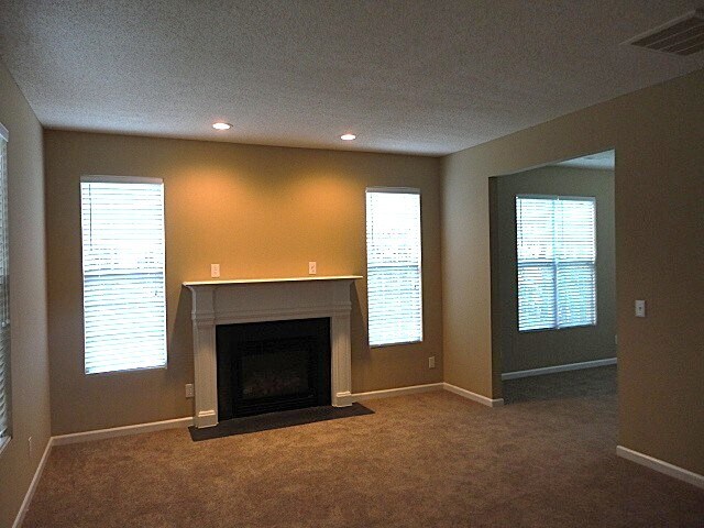 Building Photo - 5306 Weeping Cherry Dr