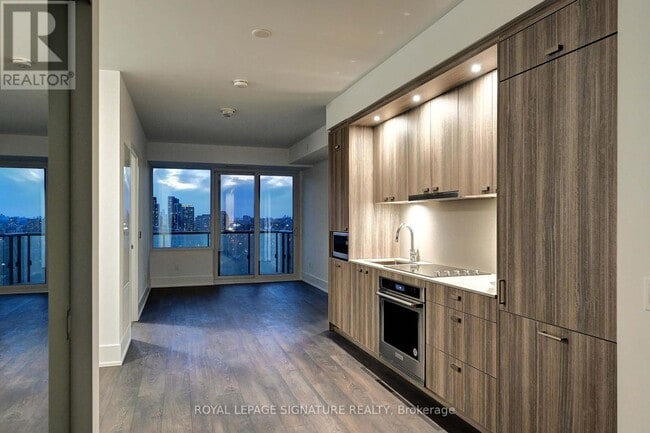 Photo du bâtiment - 480-1480 Front St W