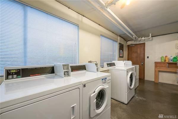 Building Photo - 900 East Prospect Street, Unit 04