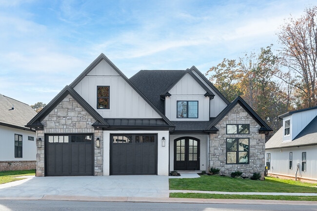 Building Photo - 106 Lincolns Way