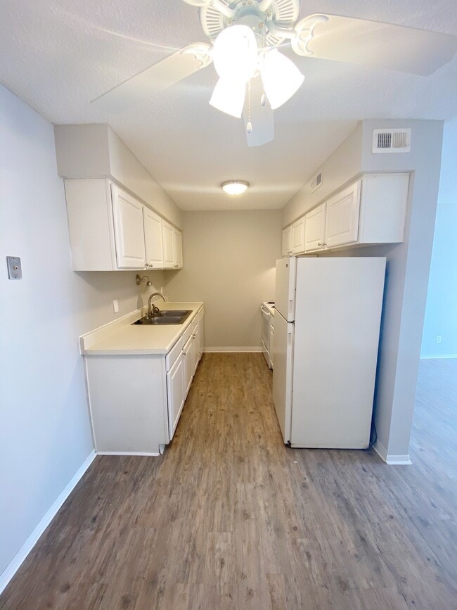 A1 - Bellevue Hills Apartment Homes