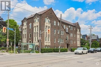 Building Photo - 1340-1340 King St W