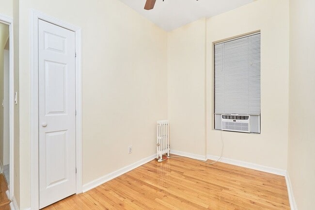 Foto del edificio - 270 E 78th St