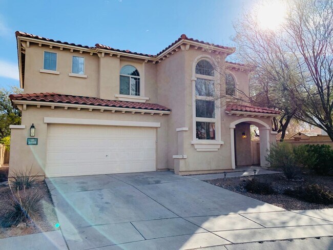 Foto del edificio - Beautiful Home In Rancho Sahuarita Located...