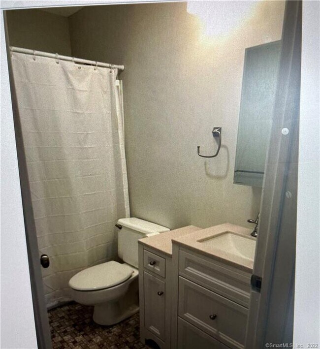 Full Bath - 27 Southwind Ln