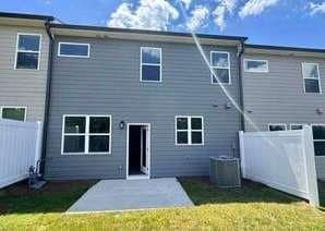 Building Photo - 741 Pt Pl Dr