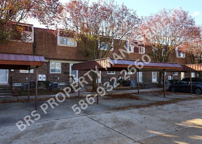 Foto del edificio - ? Beautifully Updated Condo in Clinton Township