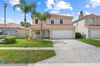 Building Photo - 3808 Miramontes Cir