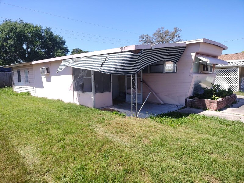 Primary Photo - 2051 Pleasure Dr