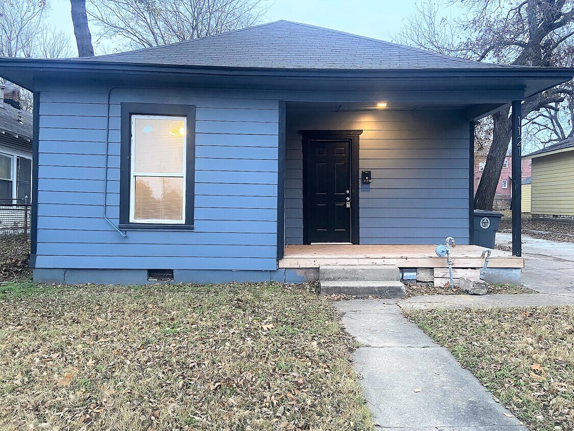 1121 S Quaker Ave, Tulsa, OK 74120 House Rental in Tulsa, OK