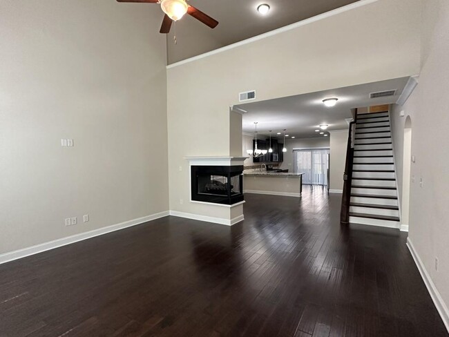 Foto del edificio - 7940 Pierpoint Ln