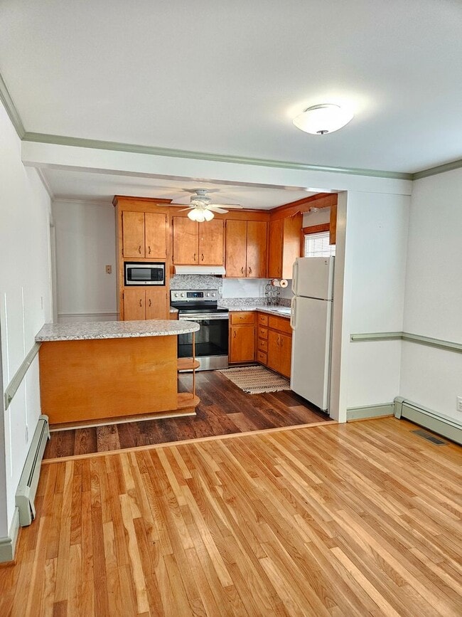 Building Photo - Essex County - 3 Bedroom 1.5 Bath Brick Ra...