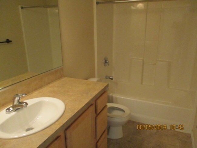 Building Photo - 20 Fairweather Dr