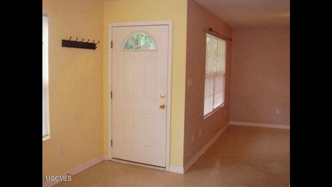 Livingroom - 1411 32nd Ave