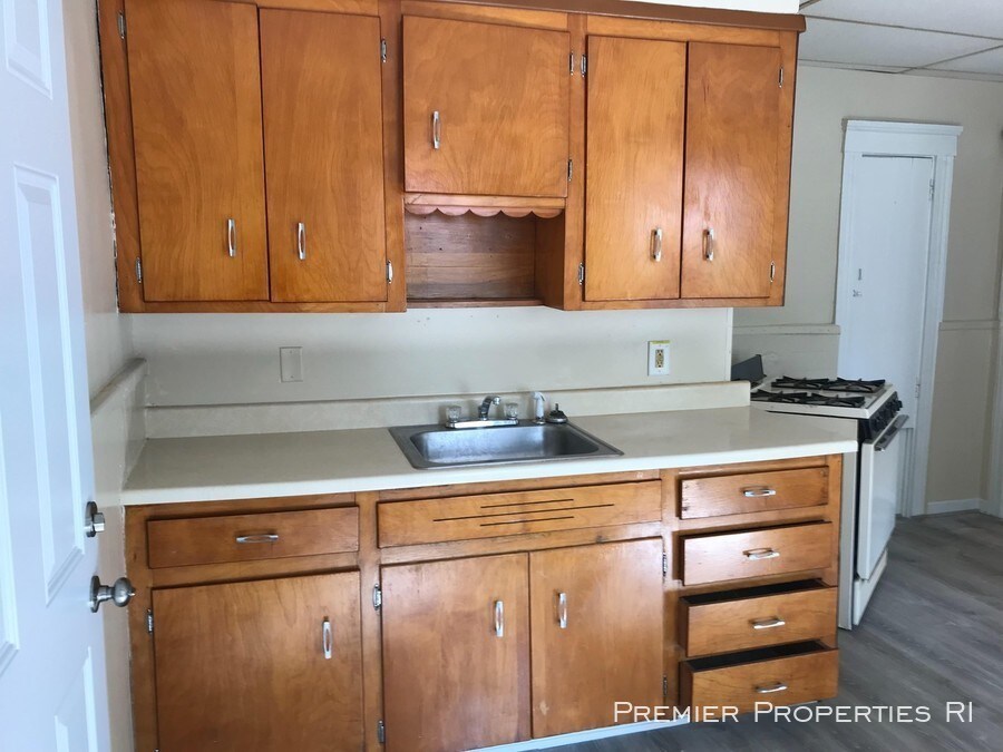 Foto principal - 317 Grove St