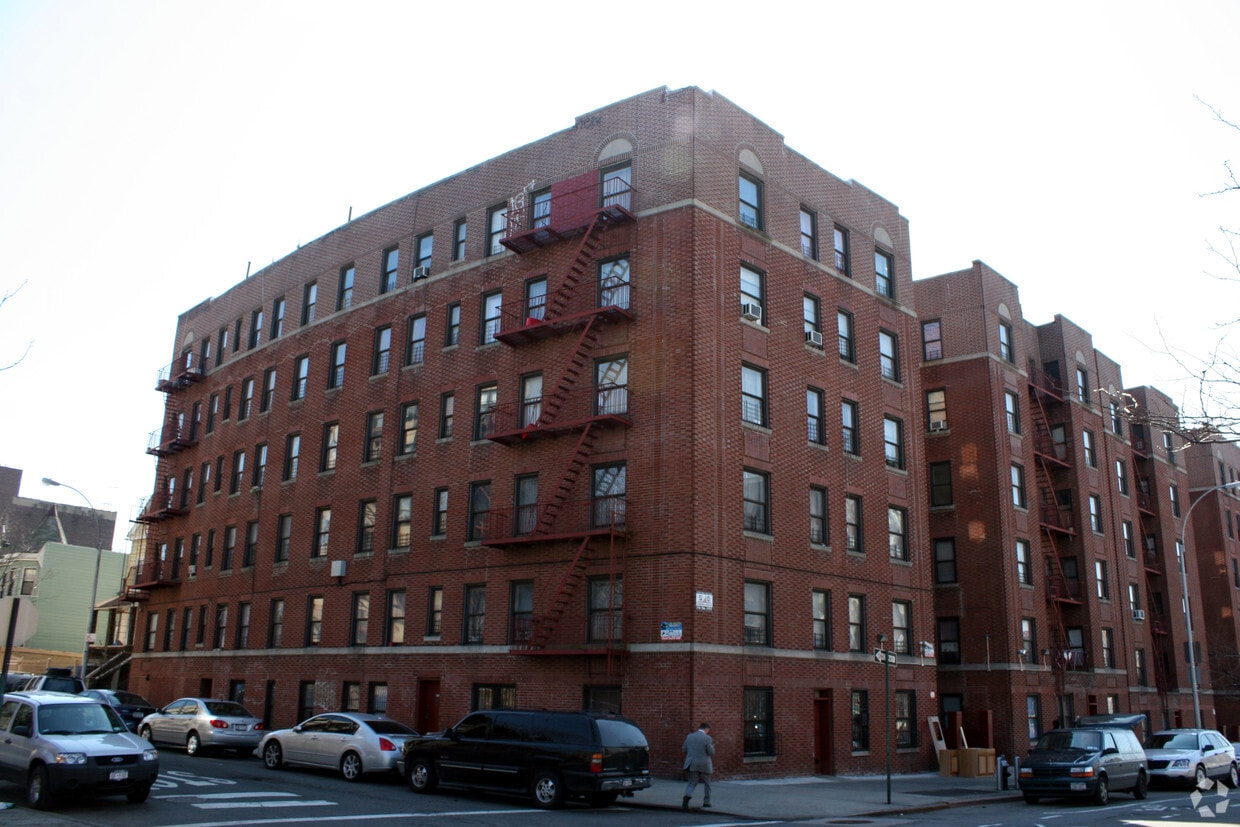 Primary Photo - 3154 Grand Concourse