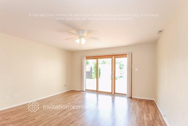 Building Photo - 919 Surrey Ct