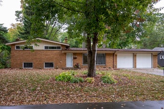 Building Photo - 46254 Custer Ave