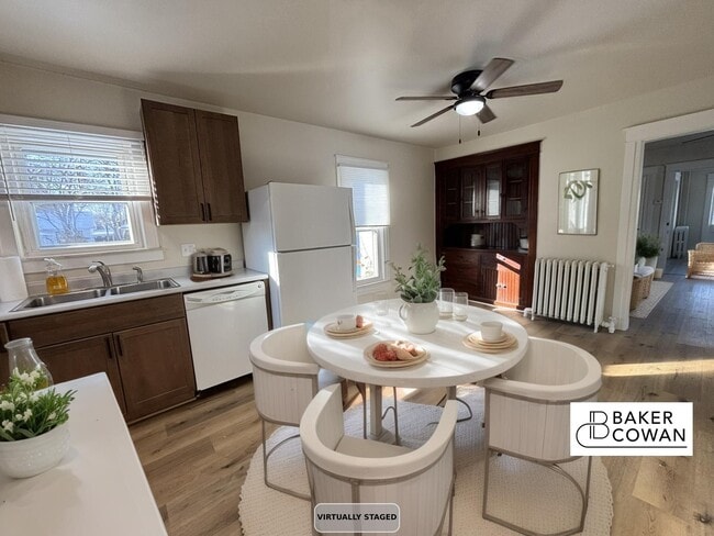 Foto del edificio - 428.5 Ideal St