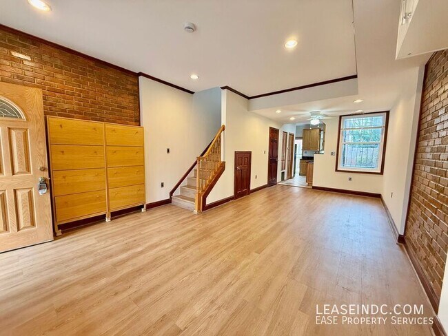 Foto del edificio - 2011 4th St NW