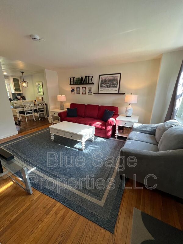 Building Photo - 113 Plant Ave