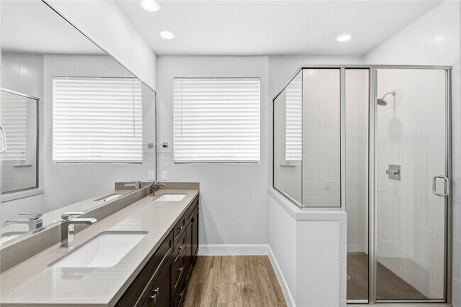 Foto del edificio - 1007 W 17th St