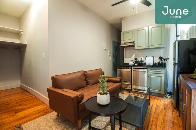 Building Photo - Full room in 3-bed/1.0-bath Home