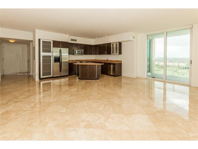 Building Photo - 1745 E Hallandale Beach Blvd