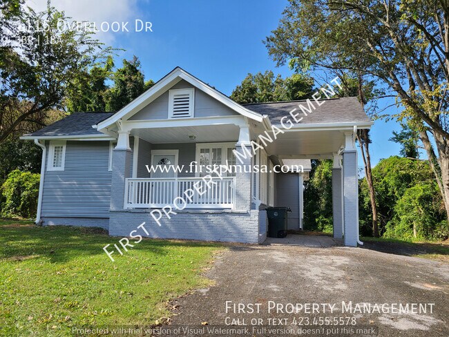 Foto del edificio - 3-bedroom Charming Home