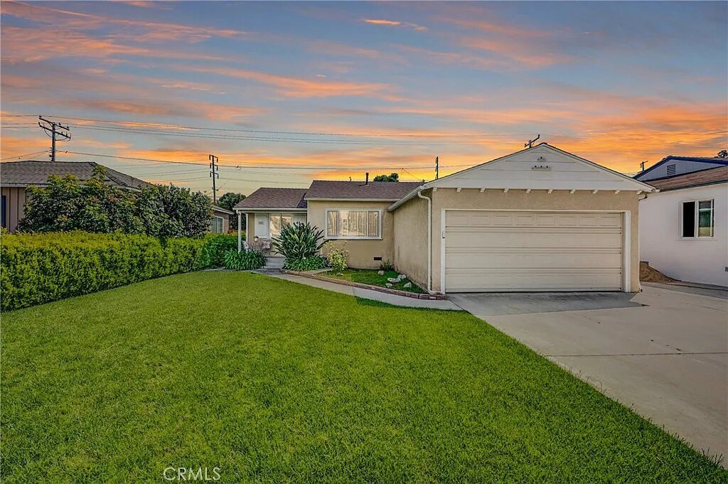 Foto principal - 7026 Schroll St