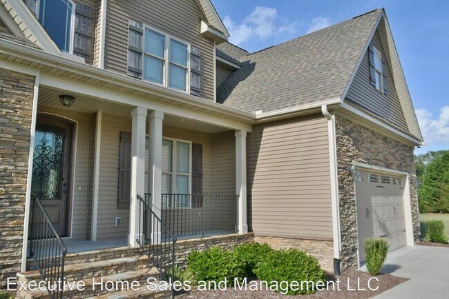 Building Photo - 3 br, 3 bath House - 1601 Sunset Dr