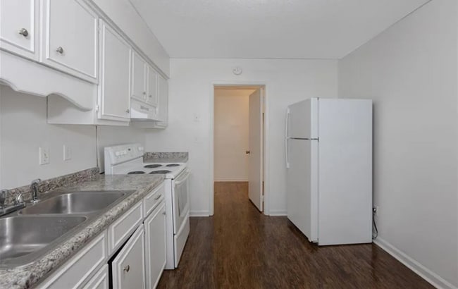 Building Photo - 1704 12th Pl S