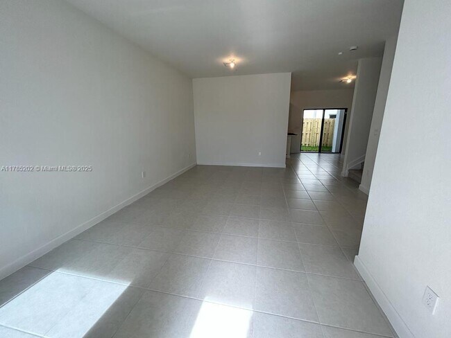 Building Photo - 213 SW 159th Way