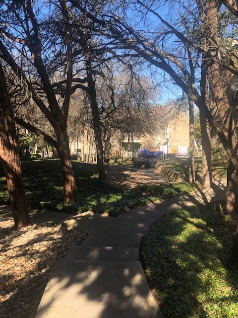 Walking/running trails - 2450 Wickersham Ln