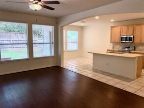 Building Photo - 130 Ledgestone Pl