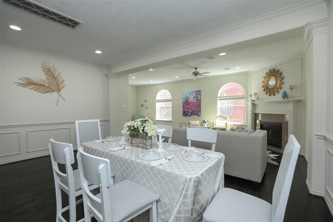 Foto del edificio - 1311 Bingham St