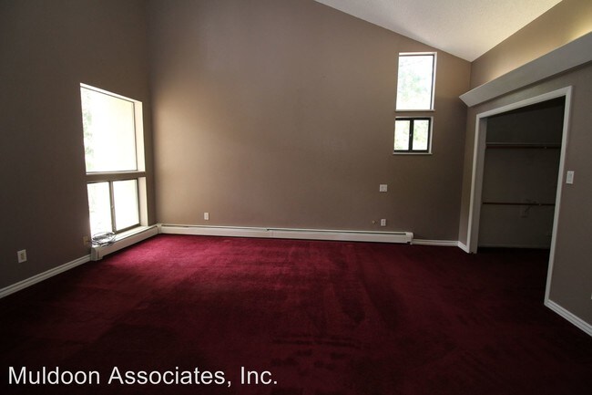 Foto del edificio - 1425 Oak Hills Dr
