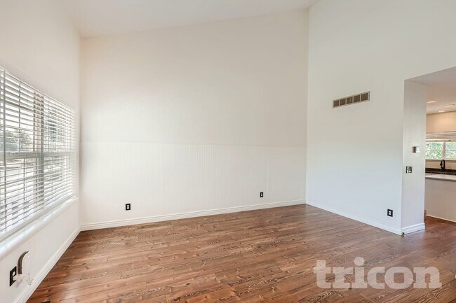 Building Photo - 12342 S Nate Cir