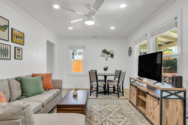 Foto del edificio - 916 Poplar Ave